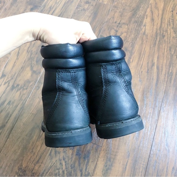 Timberland • Waterville 6" Waterproof Lug Sole Booties black leather lace up - Picture 9 of 14
